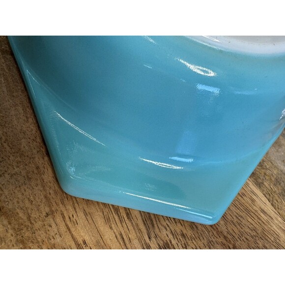 Vintage Pyrex 1 1/2 Qt Divided Turquoise Snowflake Casserole Dish MINT - Picture 8 of 10